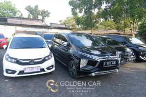 Golden car img 2